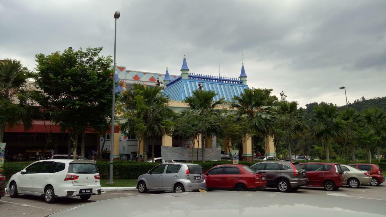 Gambang Homestay Banglomuslim Kuantan Extérieur photo